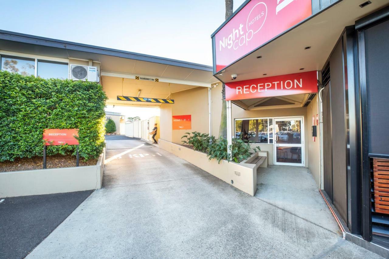 Nightcap At Colyton Hotel Exterior foto